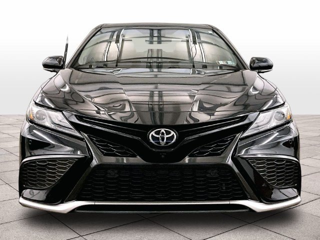 Used 2021 Toyota Camry XSE w/ Navigation Package FWD image 3