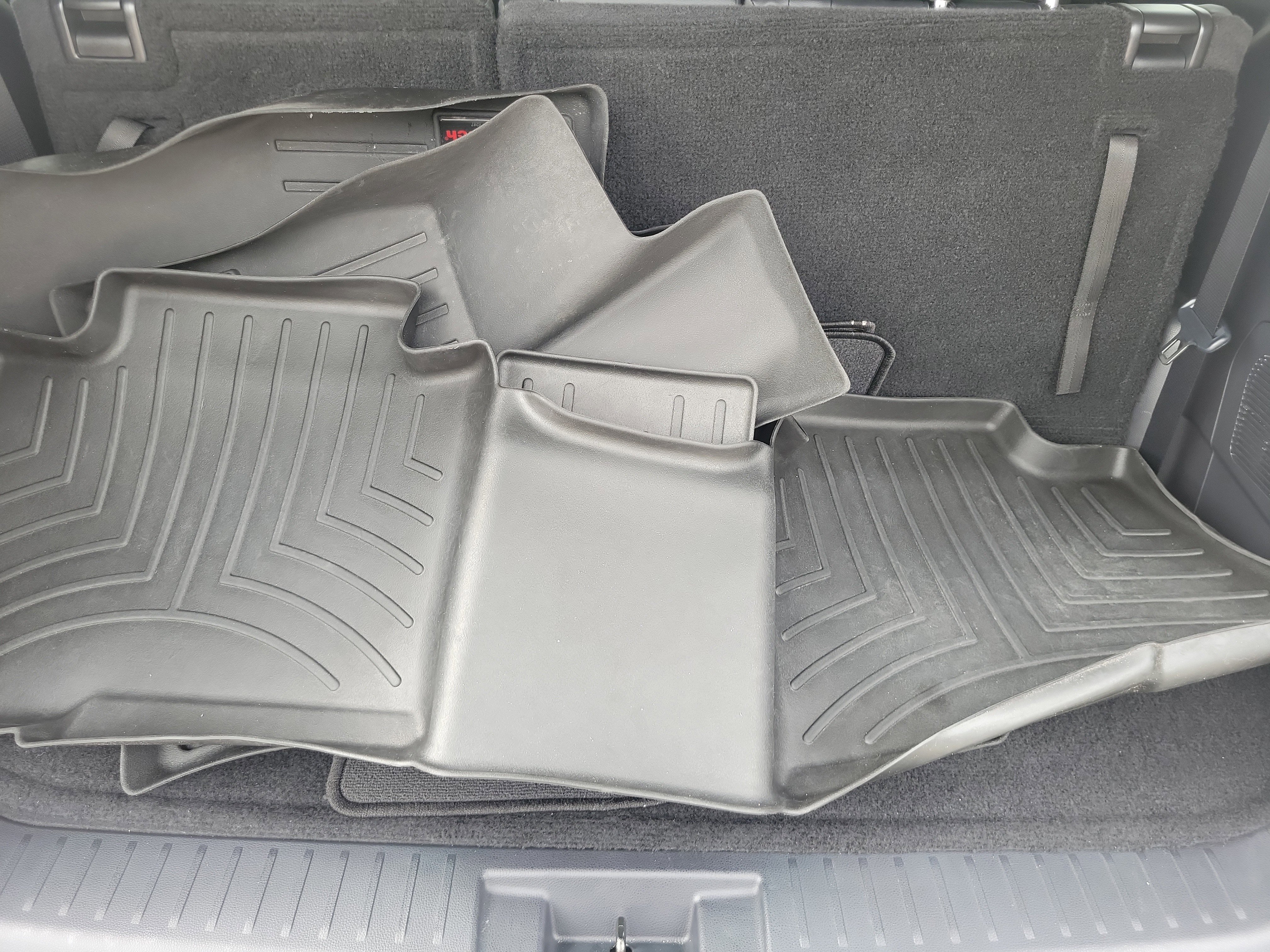 Used 2023 Toyota Highlander XLE FWD image 7