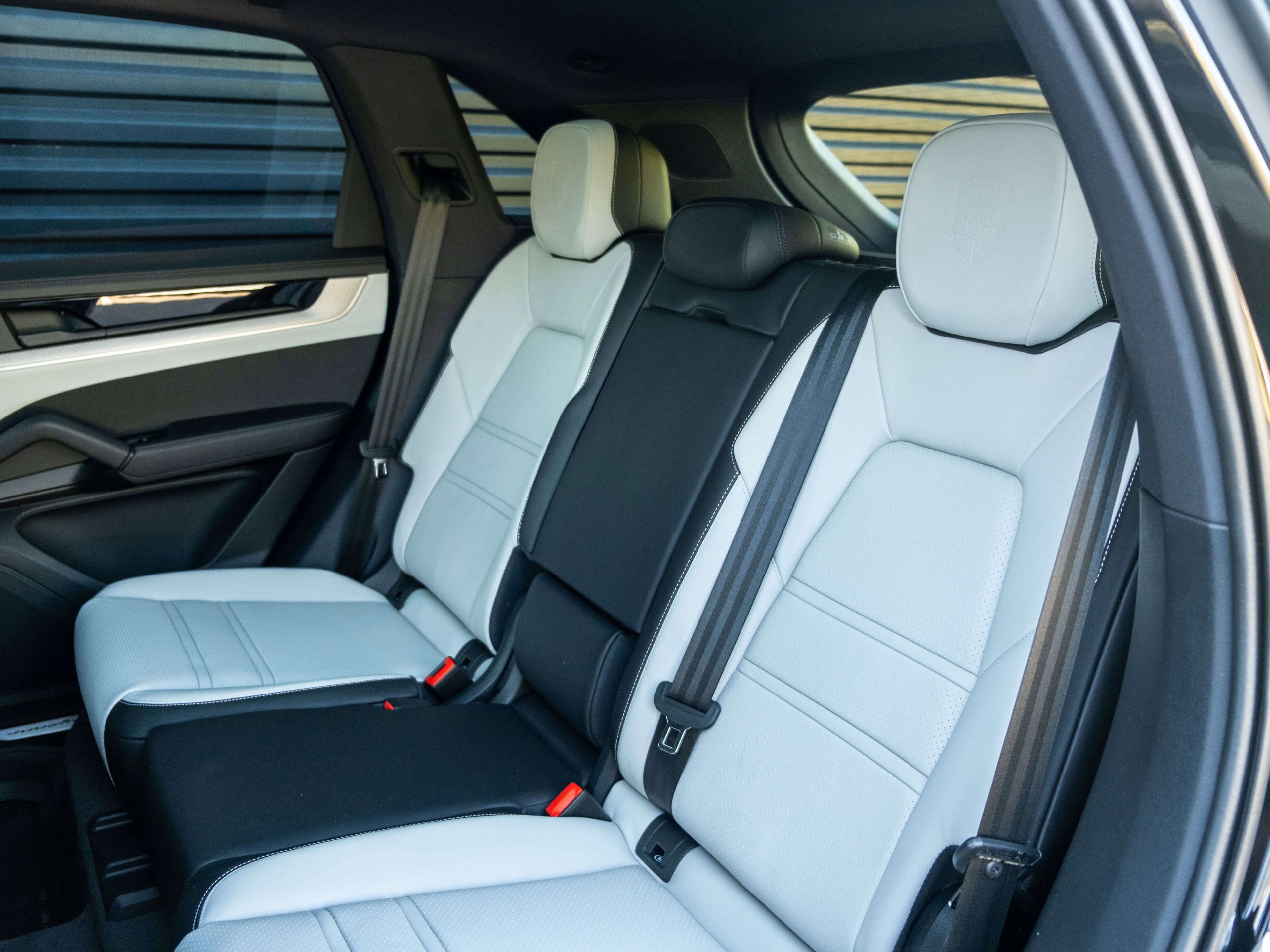 New 2026 Porsche Cayenne AWD/4WD image 35