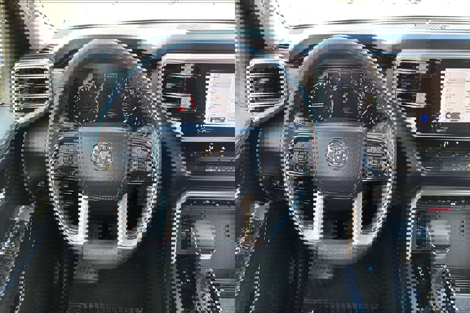 Used 2022 Toyota Tundra SR5 image 6