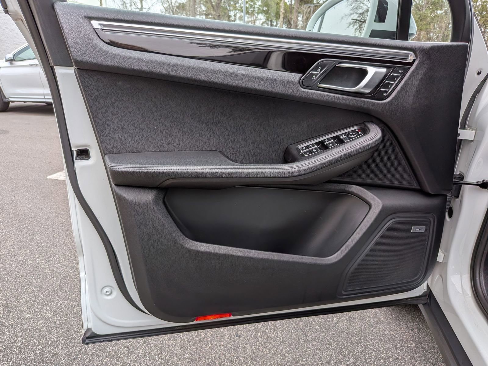 Used 2021 Porsche Macan S image 11