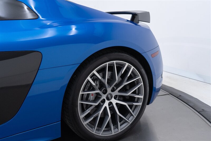 Used 2017 Audi R8 V10 plus AWD/4WD image 34