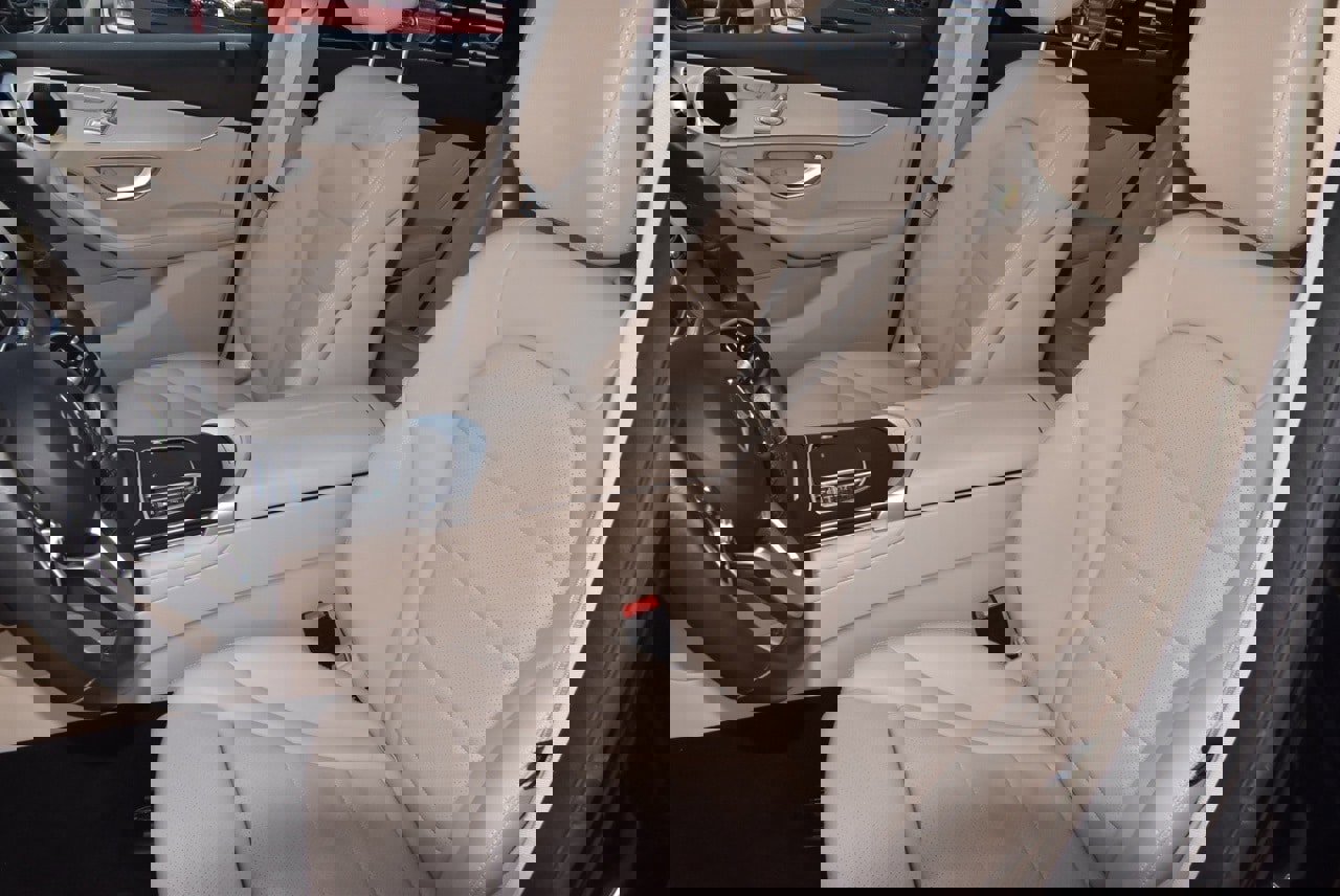 Used 2022 Mercedes-Benz GLC 300 image 33