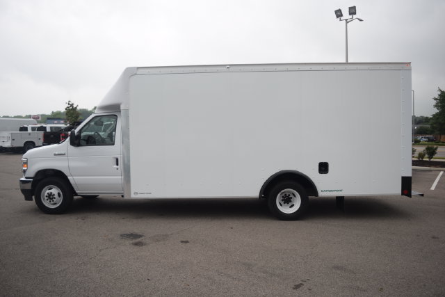 New 2027 Ford E-350 and Econoline 350 Super Duty w/ Power Equipment Group RWD image 17