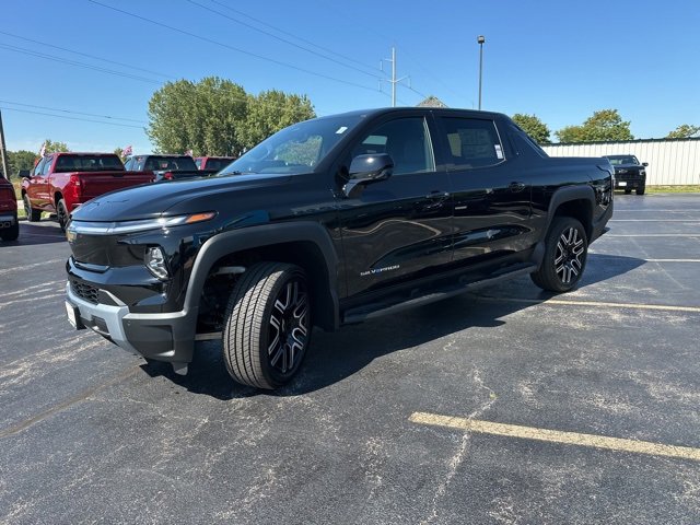 New 2026 Chevrolet Silverado EV LT image 7