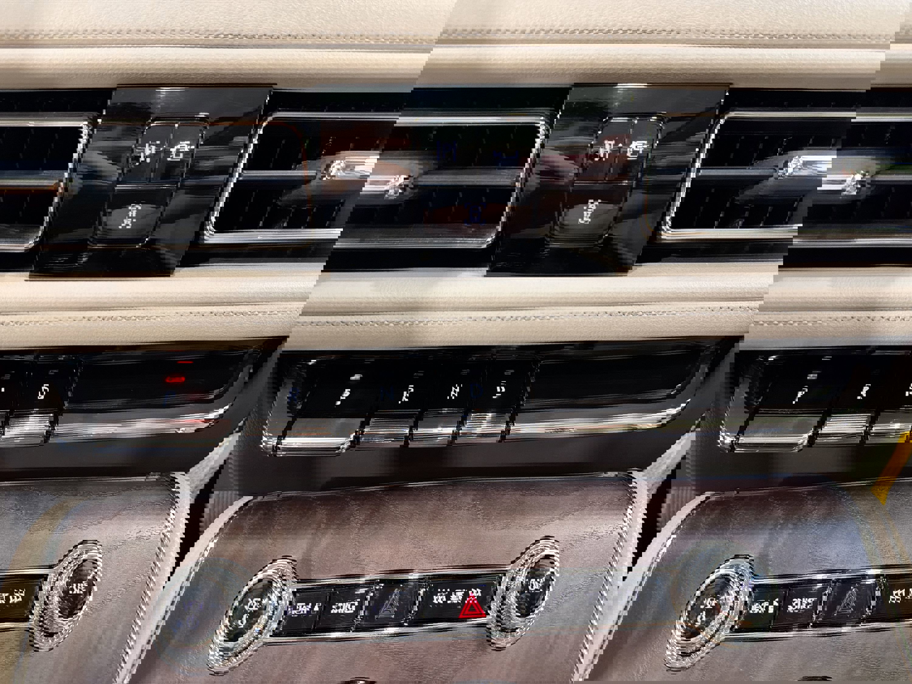 Used 2022 Lincoln Aviator Reserve w/ Equipment Group 201A image 21