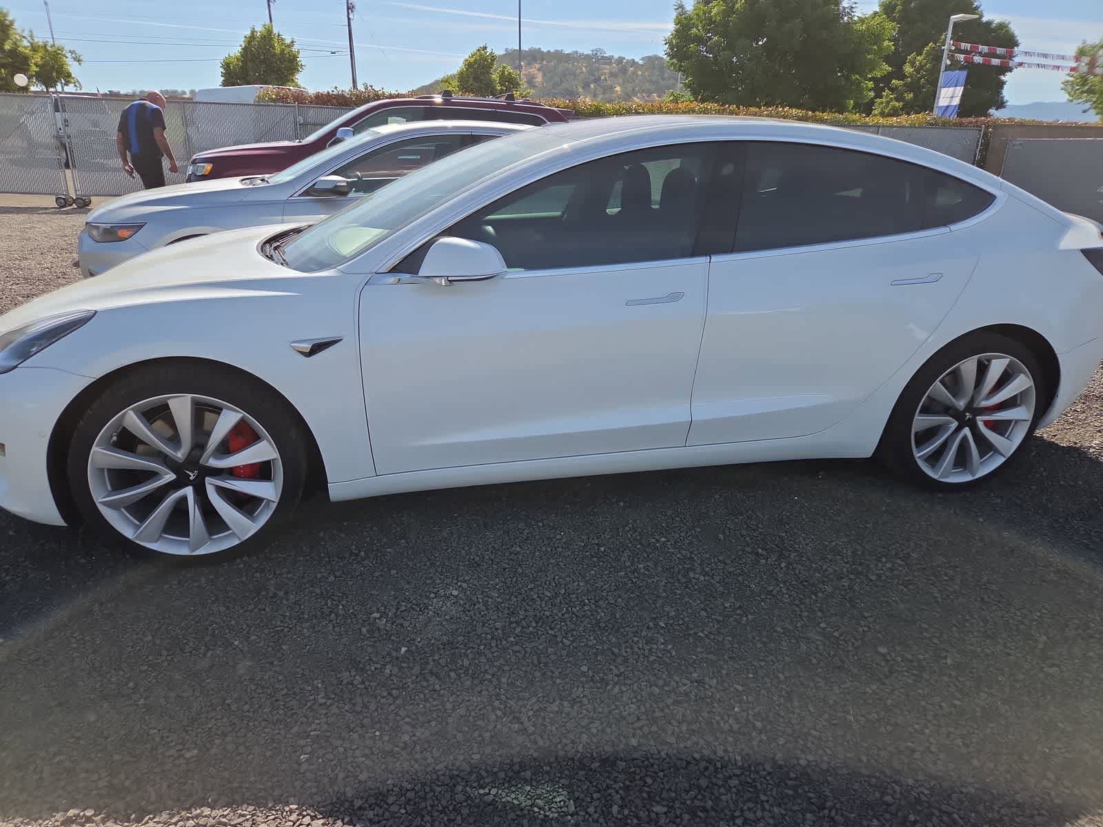 Used 2018 Tesla Model 3 Performance AWD/4WD image 2