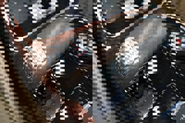 Used 2013 Audi A8 L 3.0T w/ Driver Assistance Pkg image 18