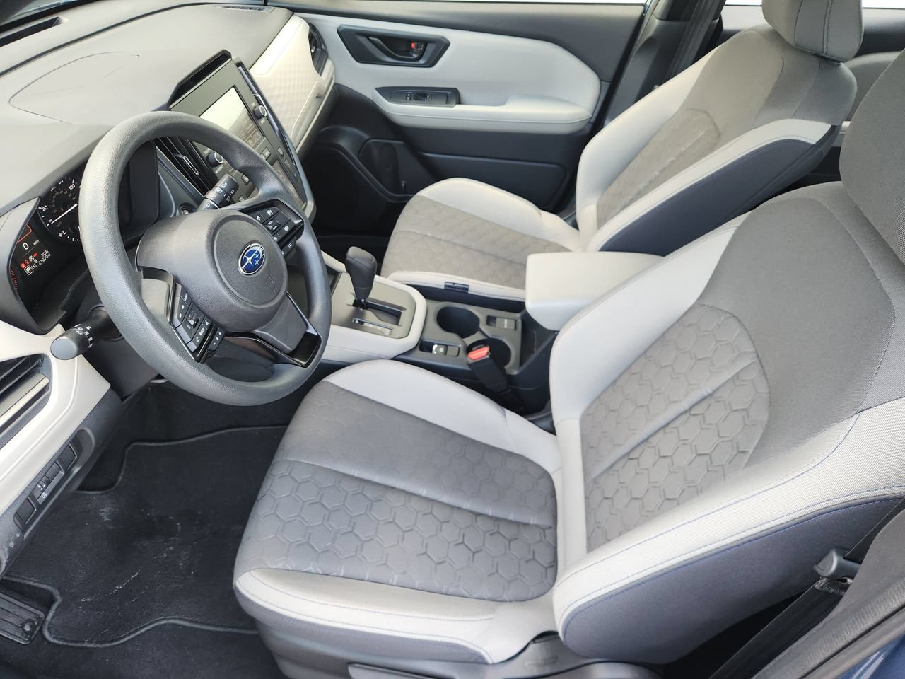 Used 2025 Subaru Forester AWD/4WD image 9