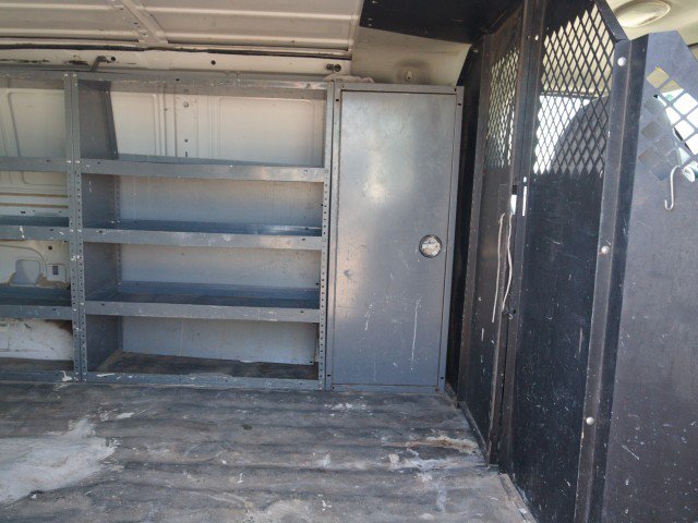 Used 2005 Ford E-150 and Econoline 150 RWD image 23