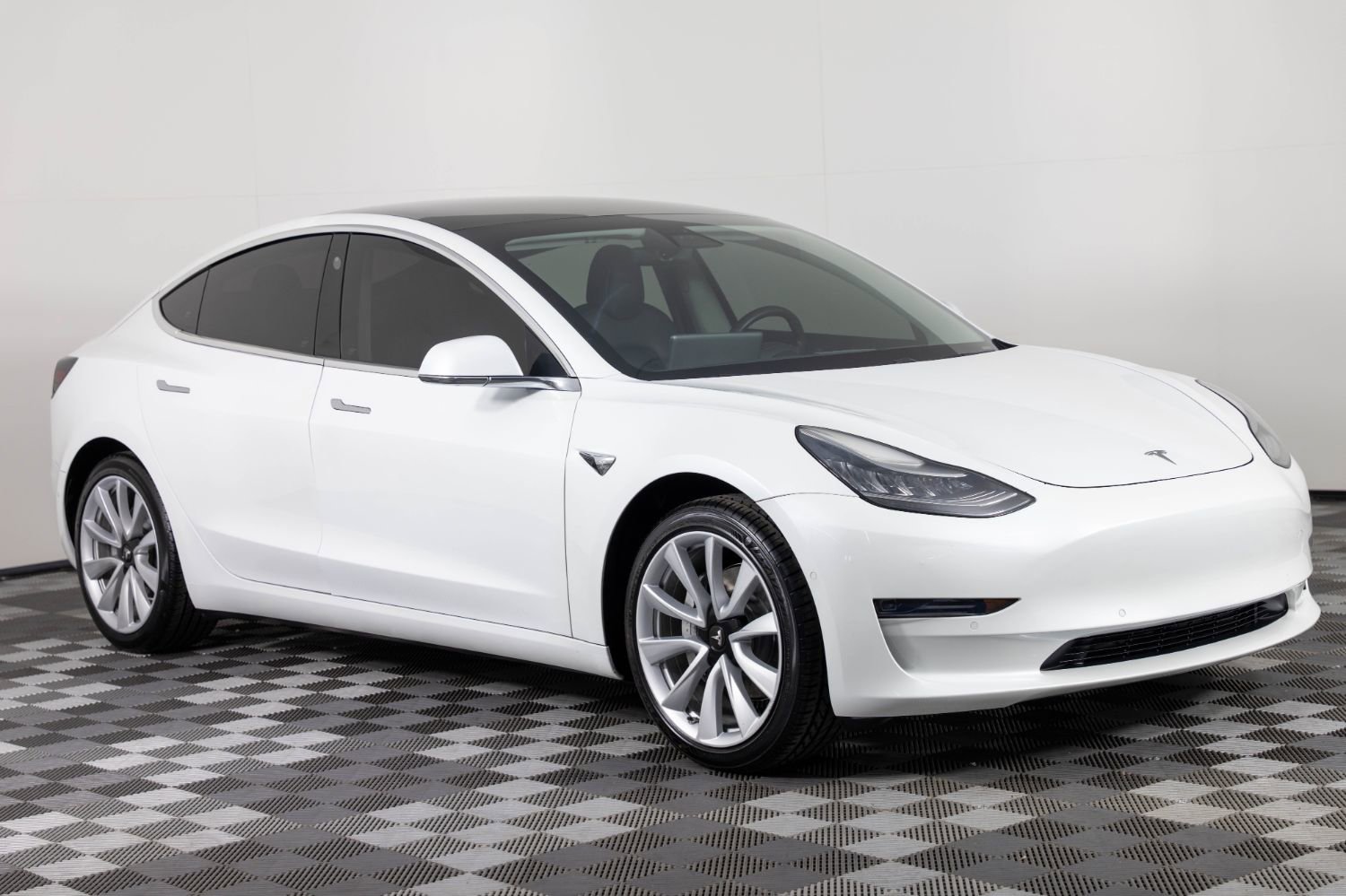 Used 2019 Tesla Model 3 Long Range image 10