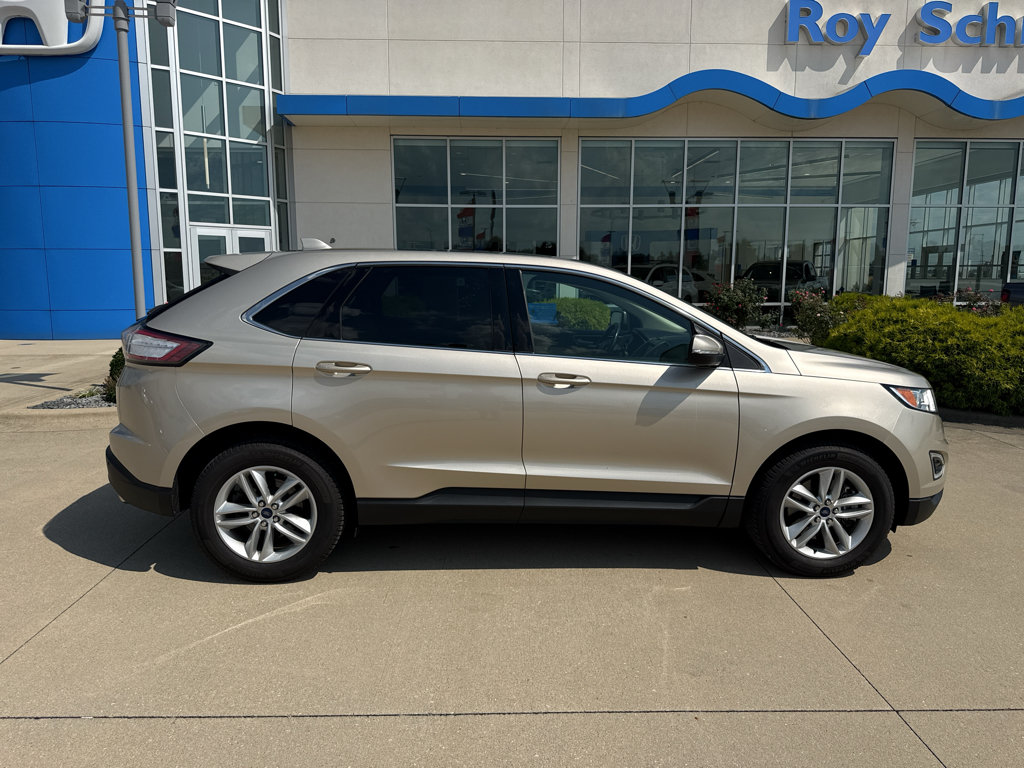 Used 2017 Ford Edge SEL w/ Equipment Group 201A AWD/4WD image 4
