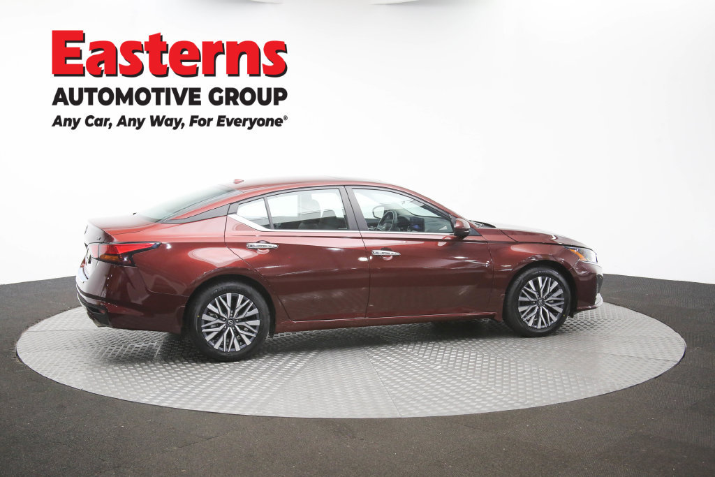 Used 2023 Nissan Altima 2.5 SV w/ SV Premium Package FWD image 48