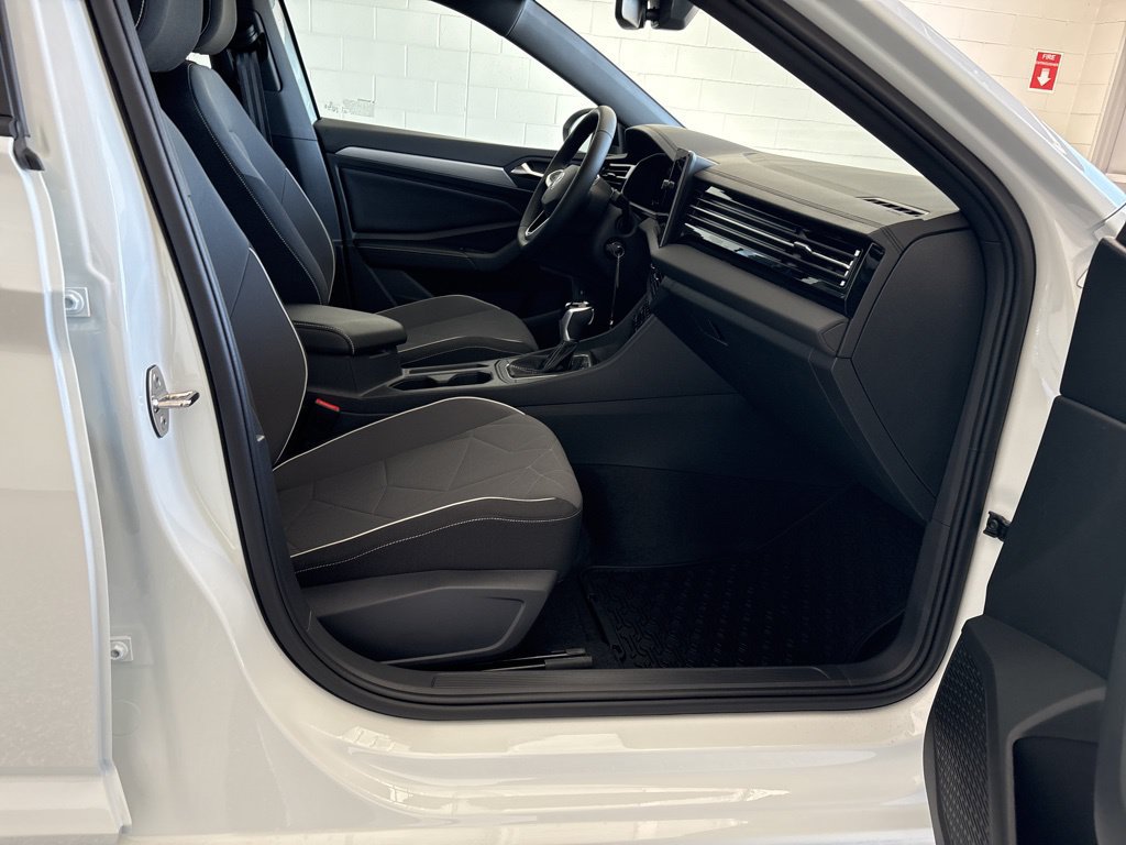 Certified 2026 Volkswagen Jetta Sport FWD image 28