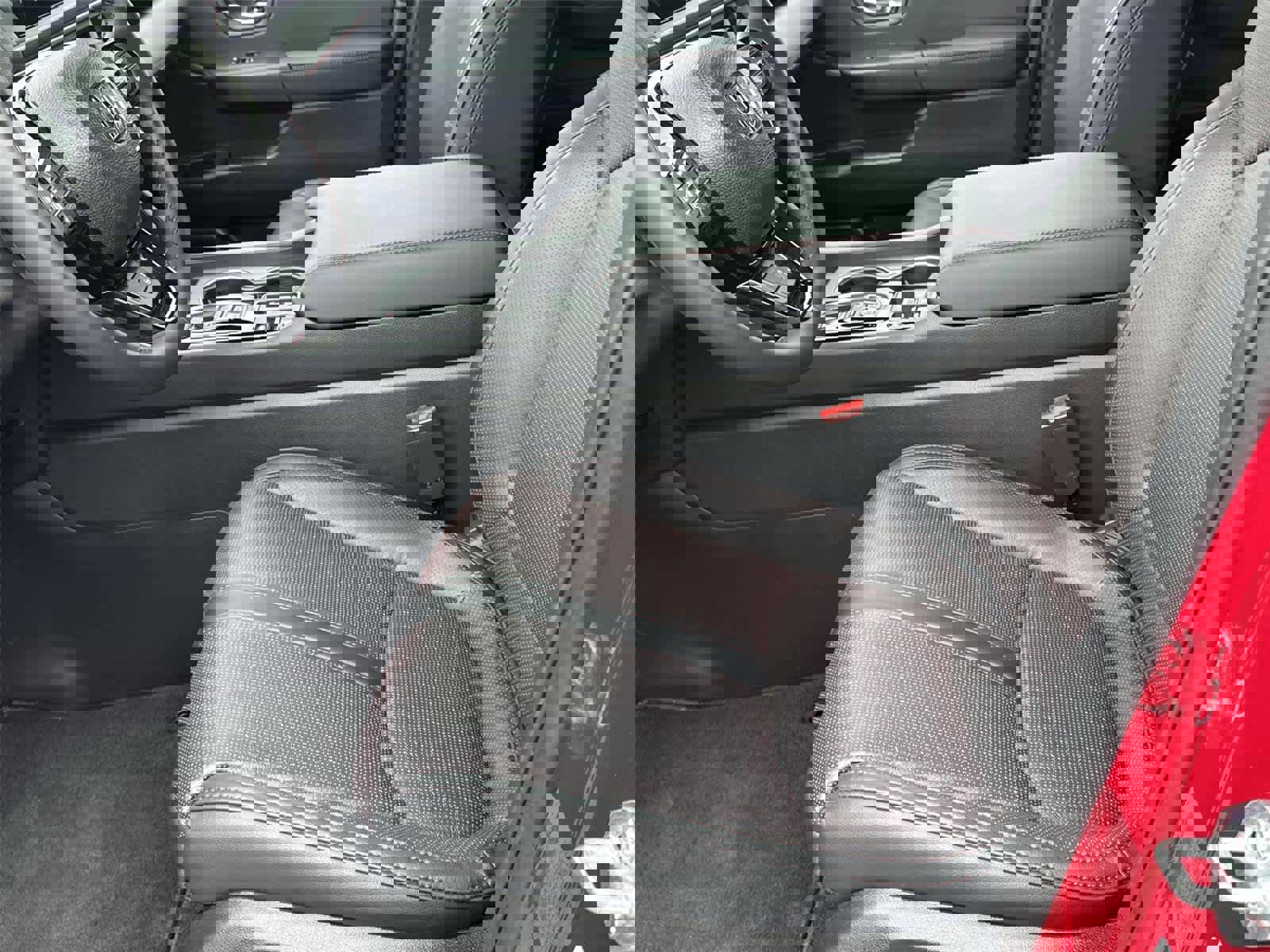 Used 2025 Honda Pilot Black Edition image 13