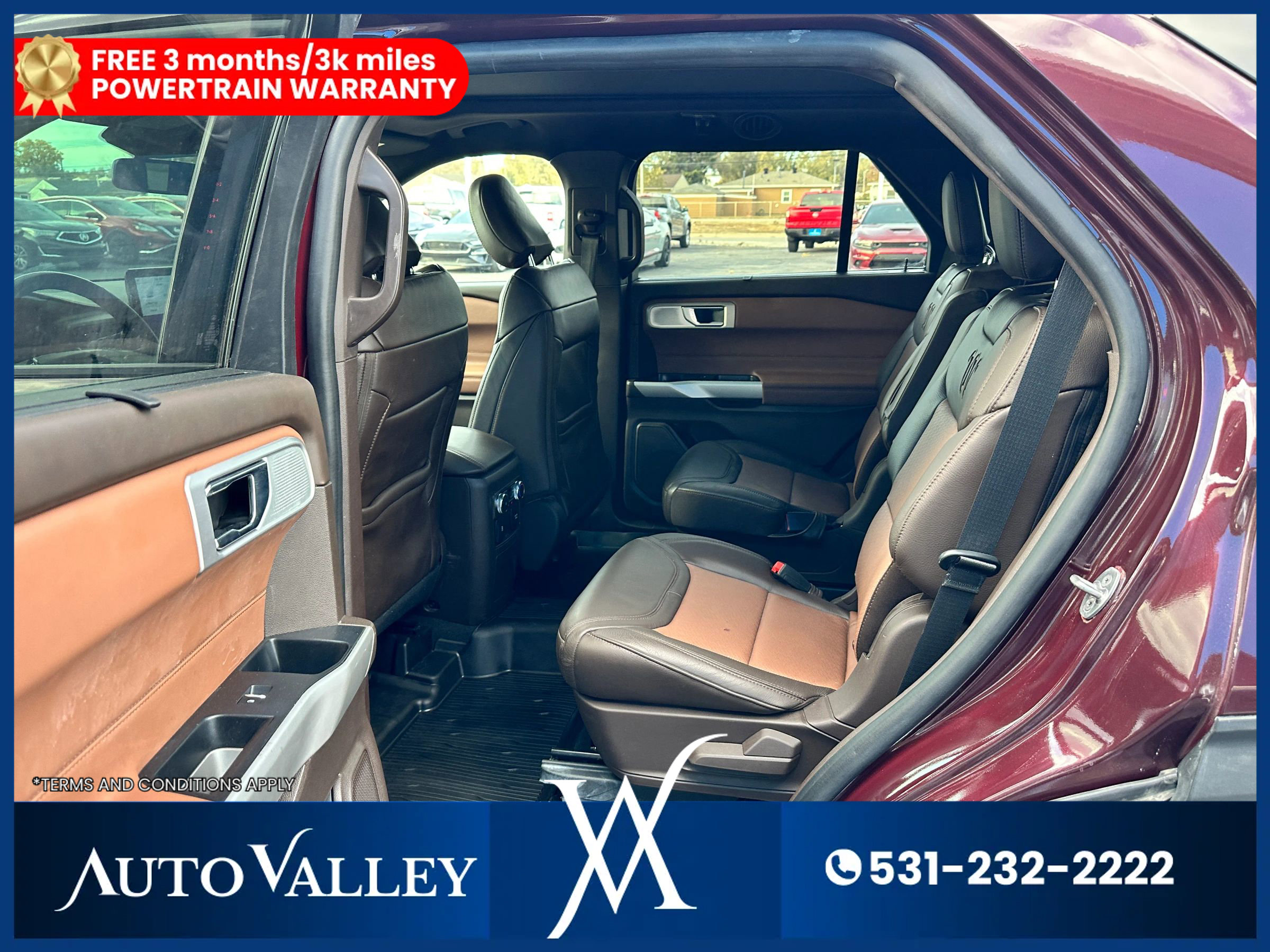 Used 2022 Ford Explorer King Ranch w/ Premium Technology Package image 27