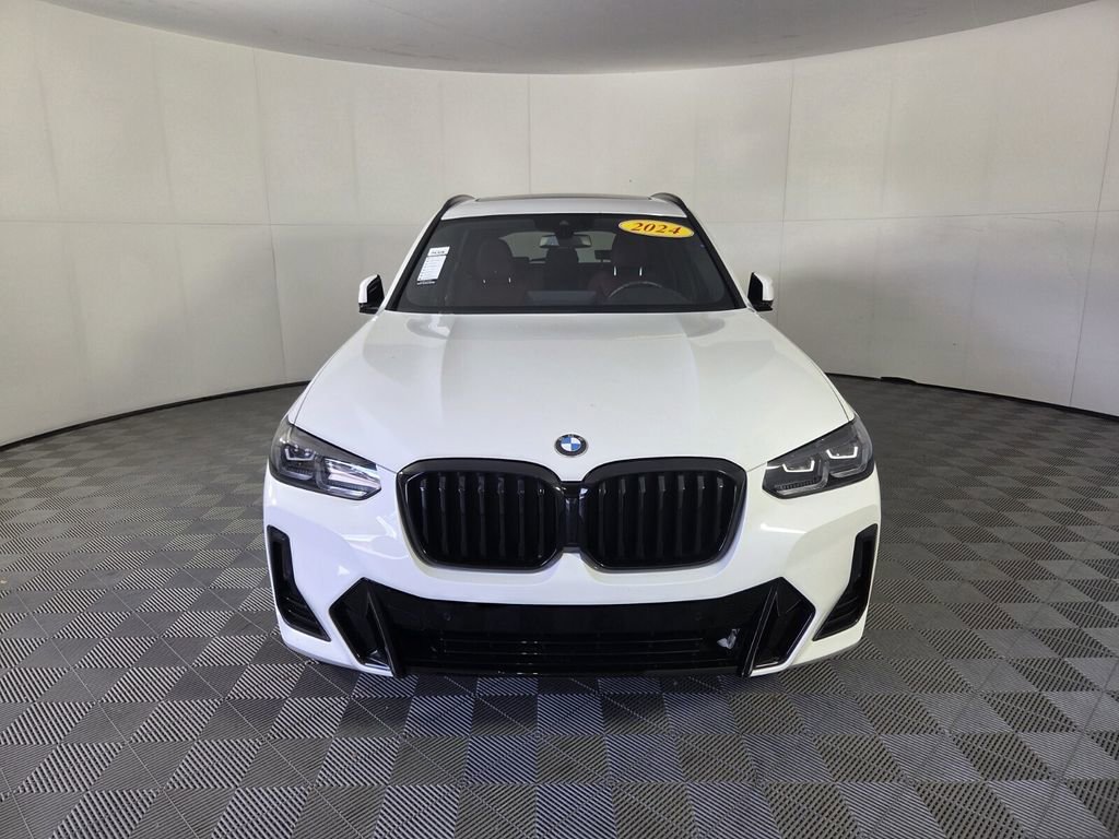 Used 2024 BMW X3 sDrive30i w/ Premium Package RWD image 3