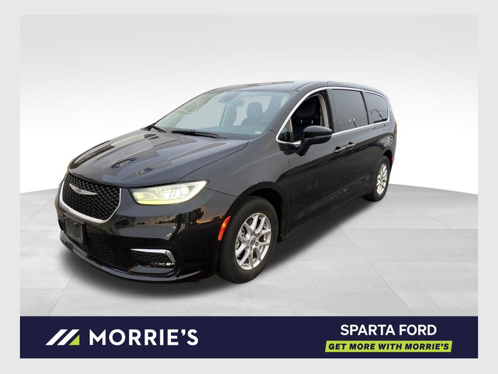 Used 2023 Chrysler Pacifica Touring-L