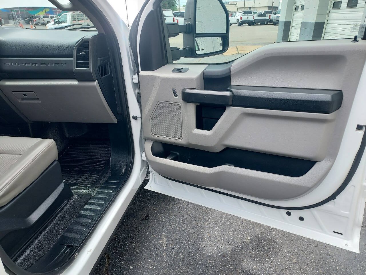 Used 2019 Ford F250 XL w/ Power Equipment Group RWD image 16
