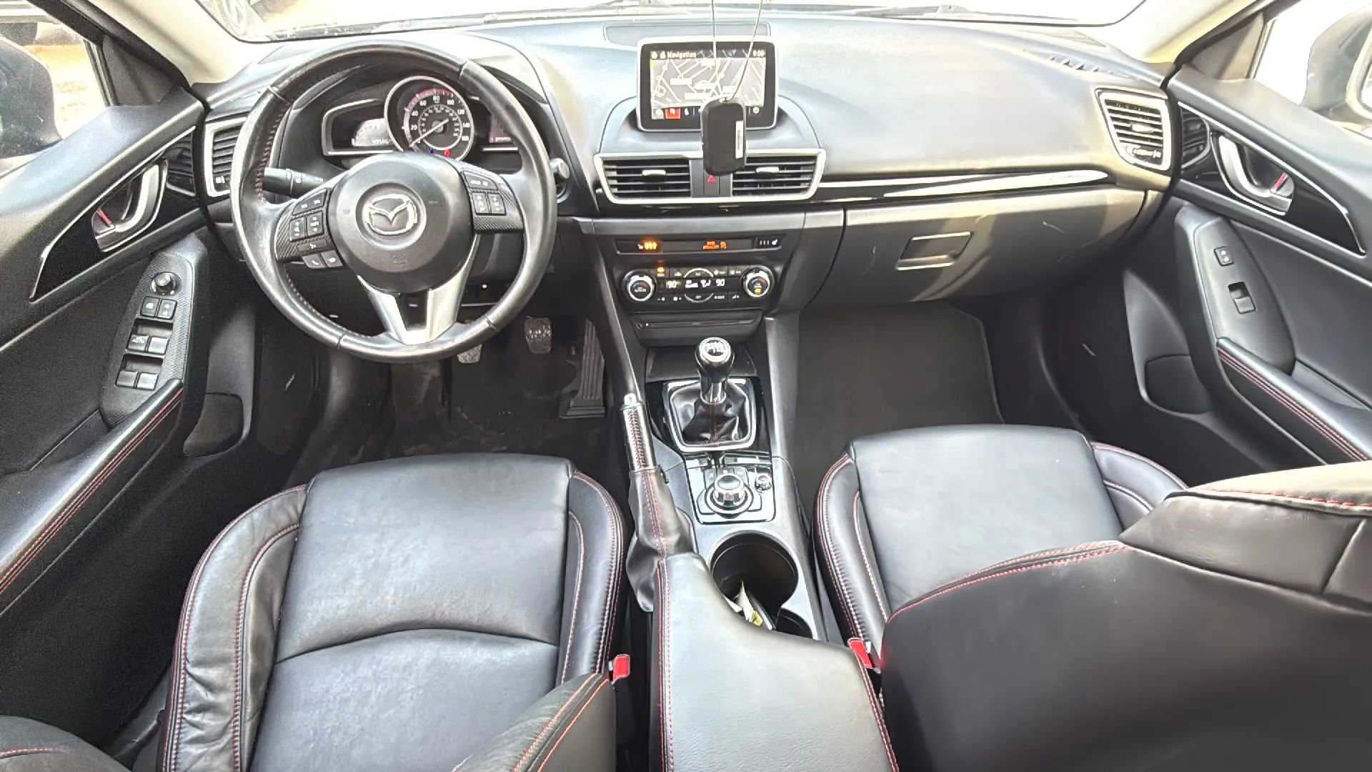 Used 2015 MAZDA MAZDA3 i Grand Touring image 27