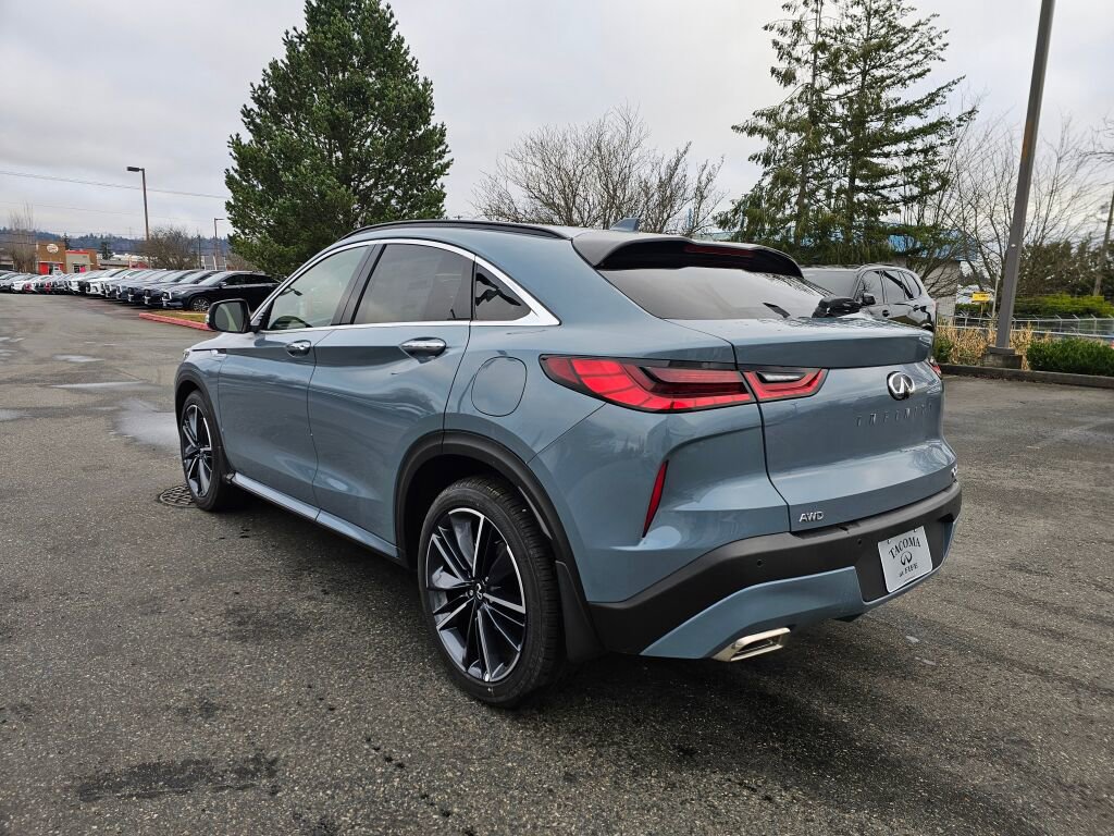 New 2025 INFINITI QX55 Essential image 5