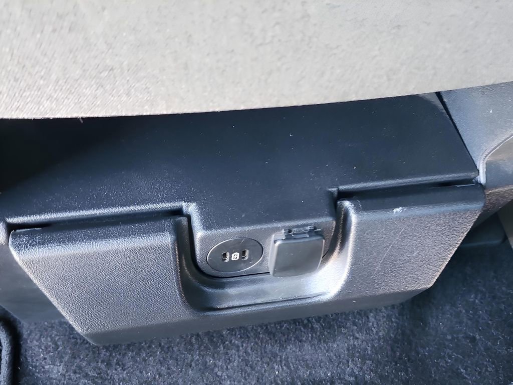 Used 2025 Ford F150 XLT w/ Equipment Group 301A Standard image 15