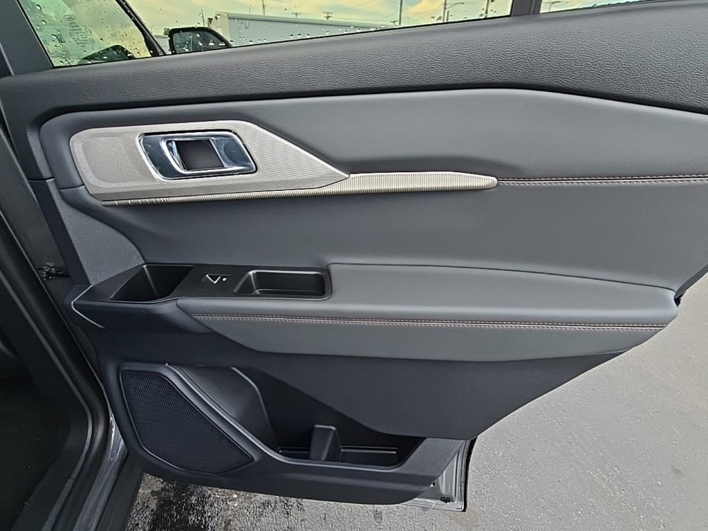 New 2026 Ford Explorer Active image 45
