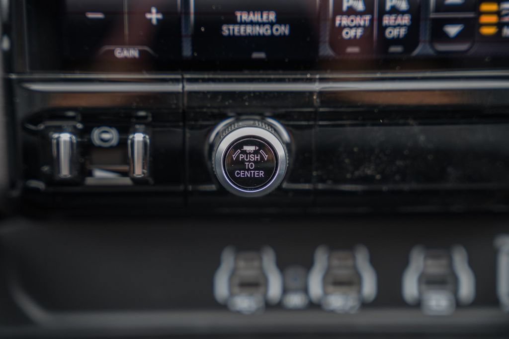 New 2026 RAM 1500 Laramie AWD/4WD image 28