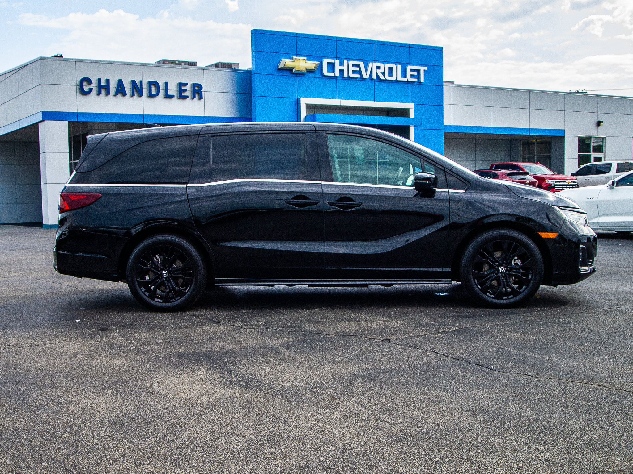 Used 2025 Honda Odyssey Sport-L image 8