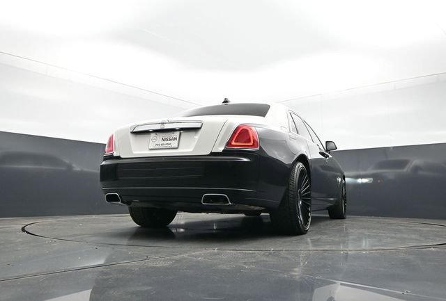 Used 2019 Rolls-Royce Ghost RWD image 30