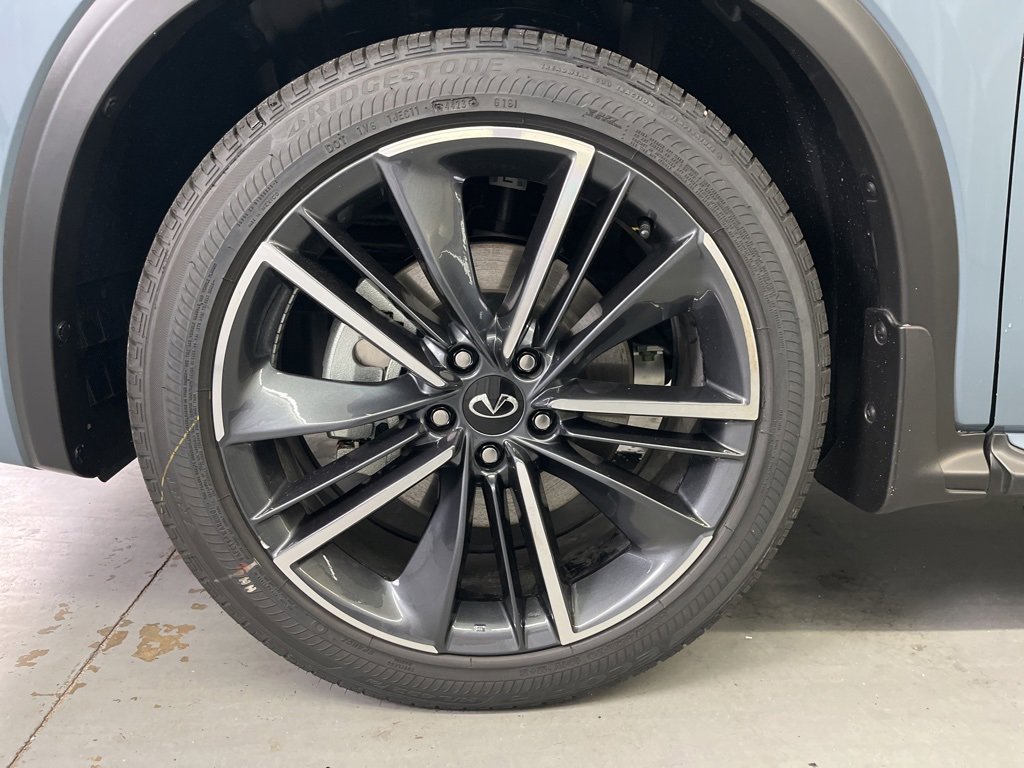 Certified 2025 INFINITI QX55 Essential image 36