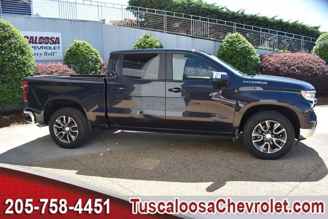 Used 2022 Chevrolet Silverado 1500 LT w/ Protection Package RWD image 10
