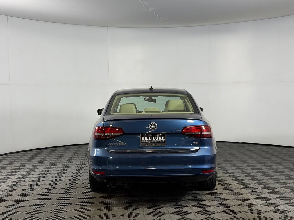Used 2018 Volkswagen Jetta SEL FWD image 8
