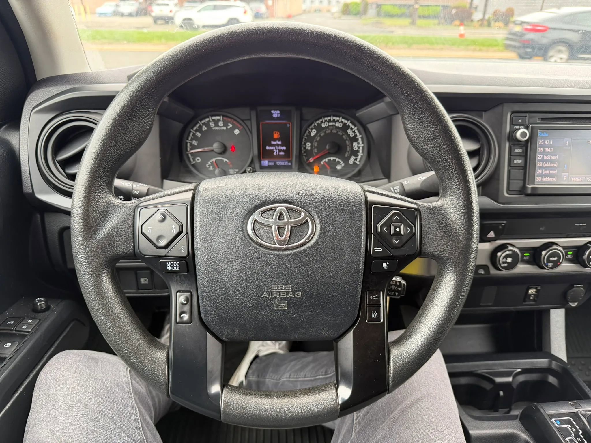 Used 2019 Toyota Tacoma SR w/ SR Convenience Package AWD/4WD image 10
