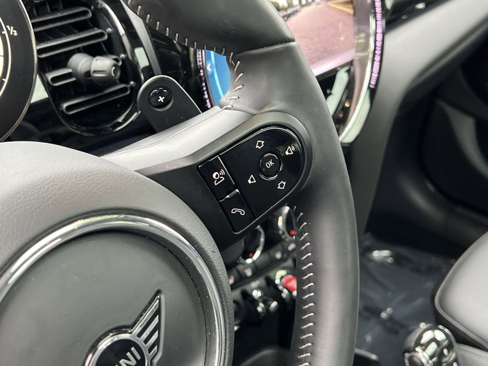 Used 2024 MINI Cooper S FWD image 33