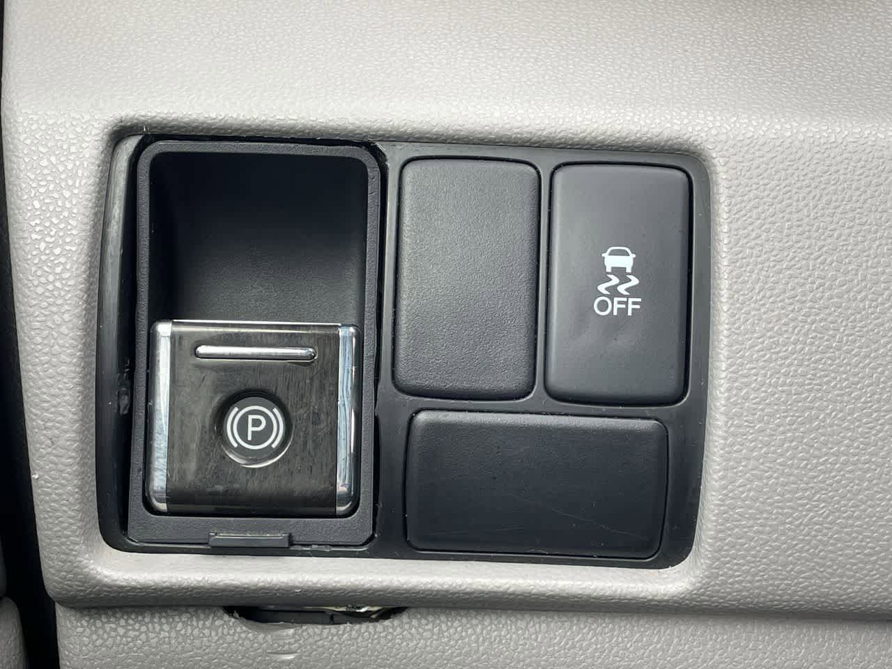 Used 2012 Honda Odyssey LX image 24