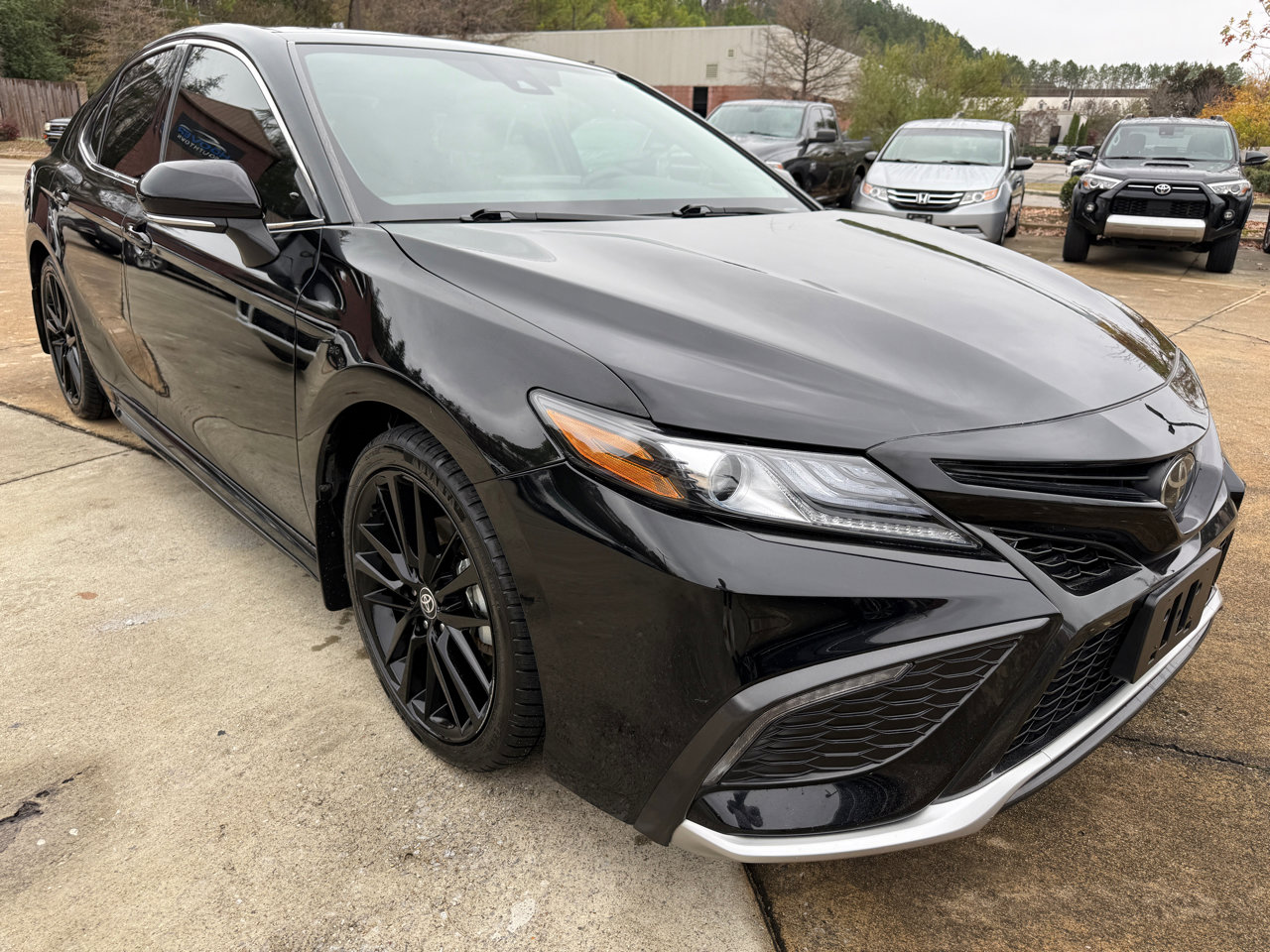 Used 2023 Toyota Camry XSE image 7