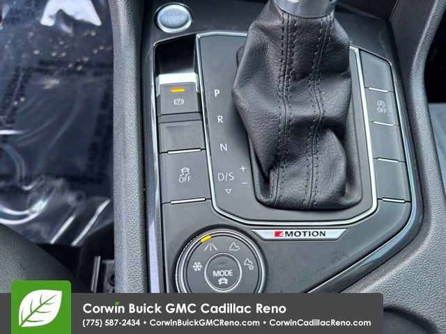 Used 2018 Volkswagen Tiguan SE image 23