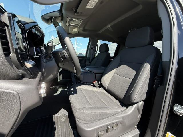 New 2026 GMC Sierra 1500 SLE image 17