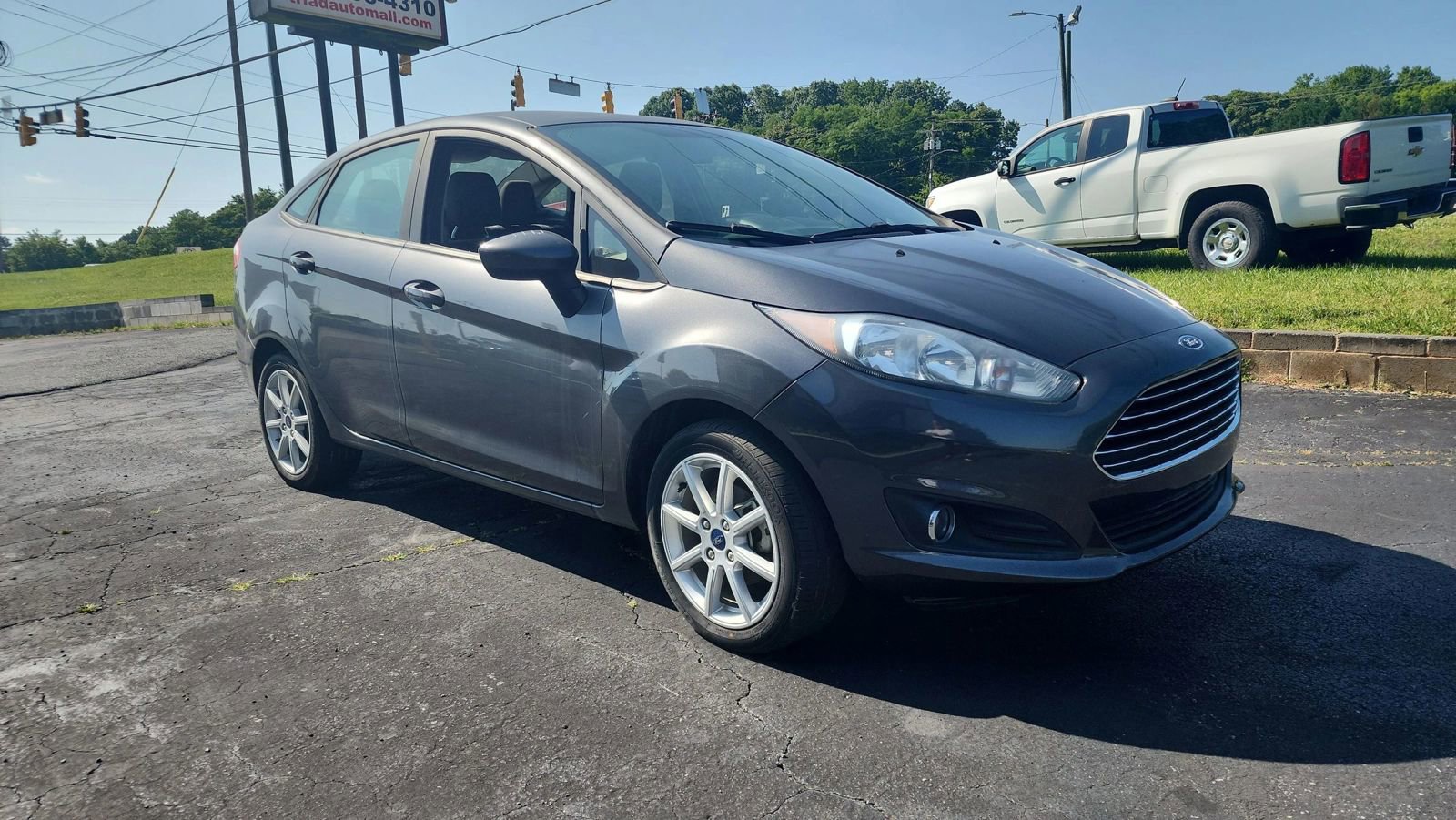 Used 2019 Ford Fiesta SE w/ Equipment Group 201A image 3
