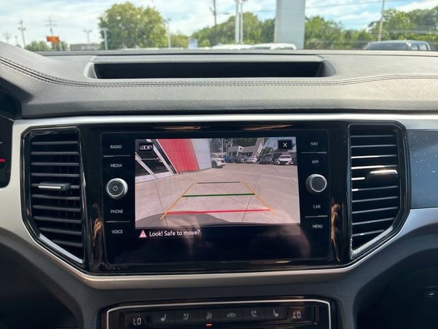 Used 2022 Volkswagen Atlas SEL Premium image 26