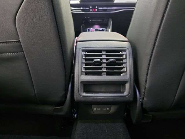 New 2026 Volkswagen GTI SE FWD image 29