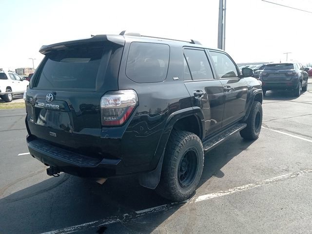 Used 2020 Toyota 4Runner SR5 Premium image 7