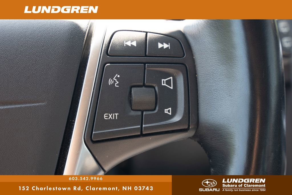 Used 2017 Volvo V60 T5 Premier w/ Convenience Package image 31