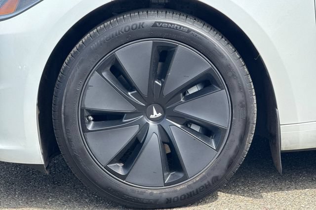Used 2024 Tesla Model 3 Long Range RWD image 32