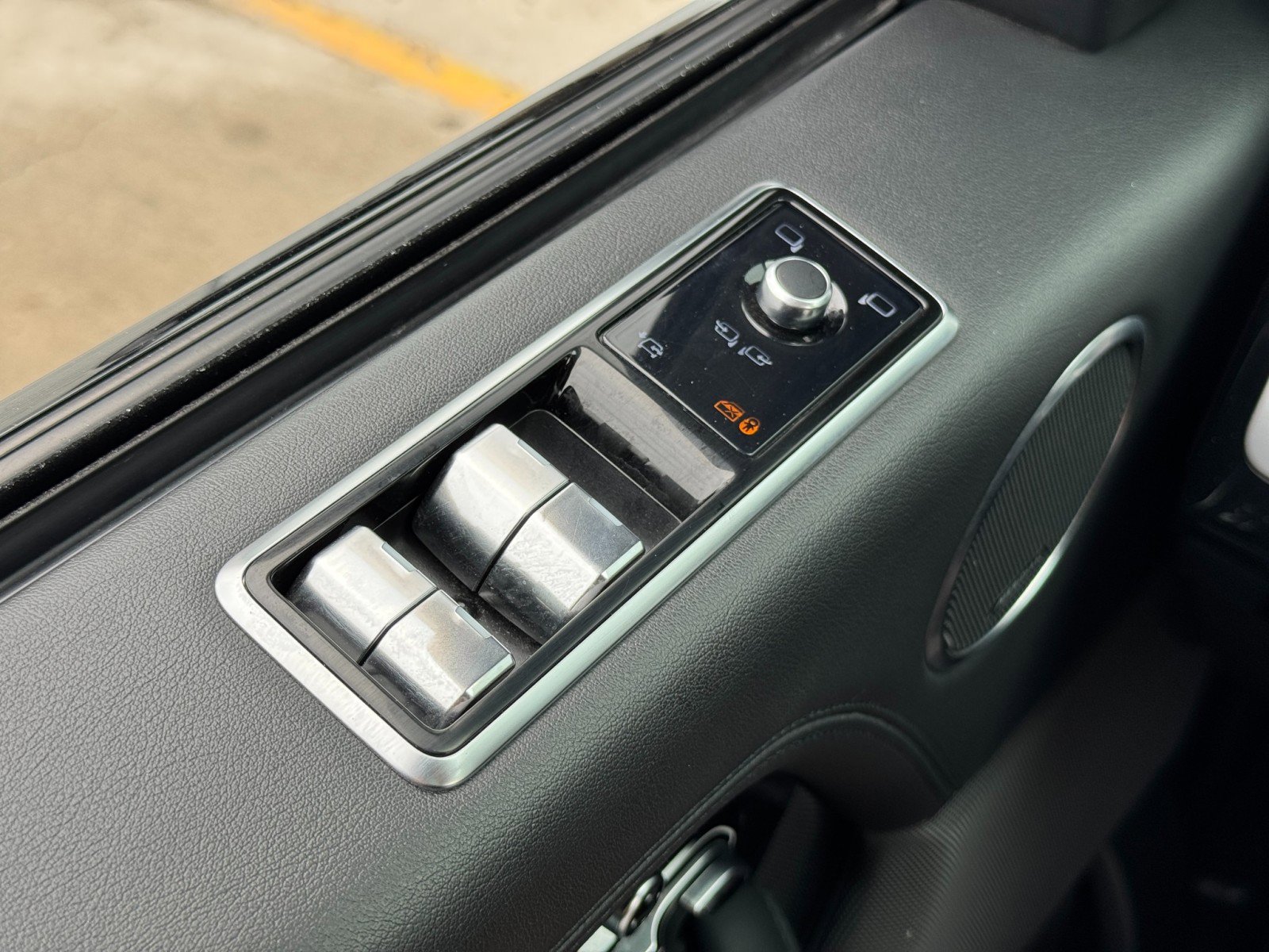 Used 2021 Land Rover Range Rover P525 Westminster Edition image 20