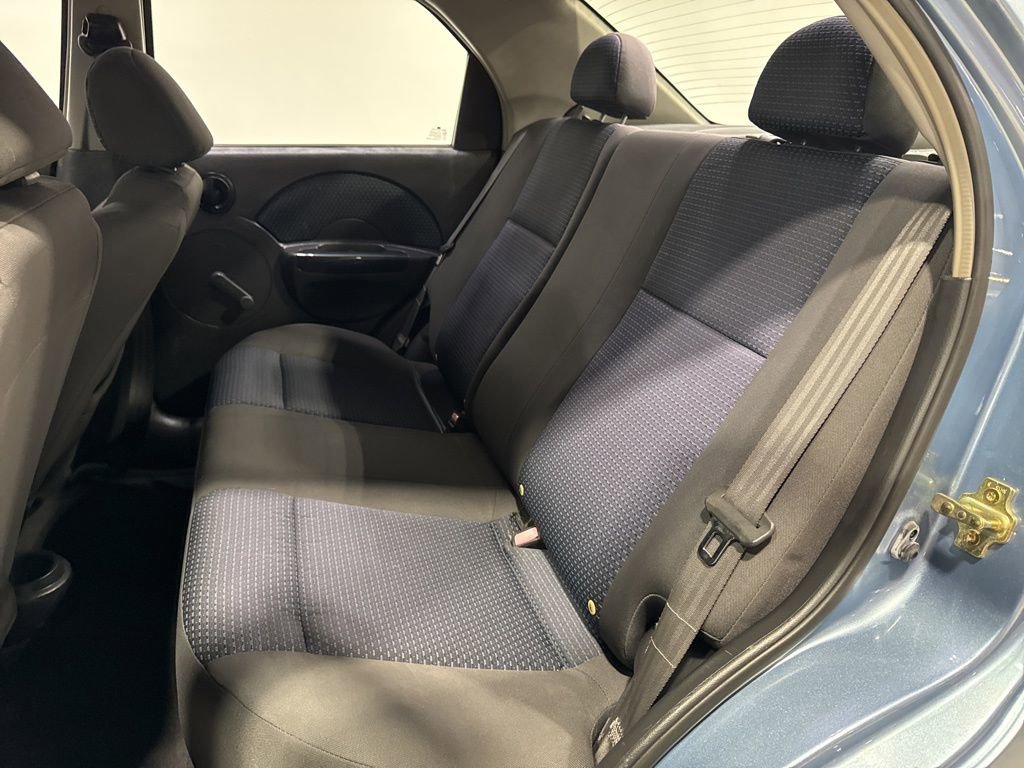 Used 2006 Chevrolet Aveo LS image 19
