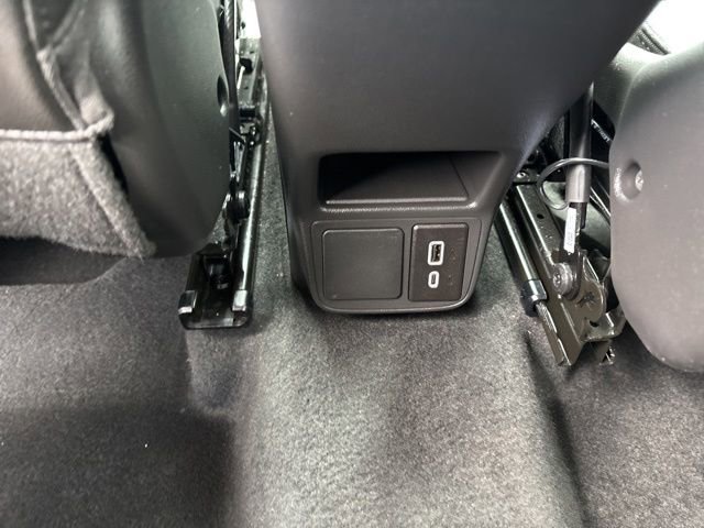Certified 2025 Buick Encore GX Preferred AWD/4WD image 16