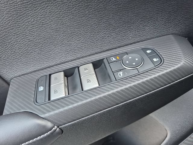 New 2026 Mitsubishi Outlander LE FWD image 13