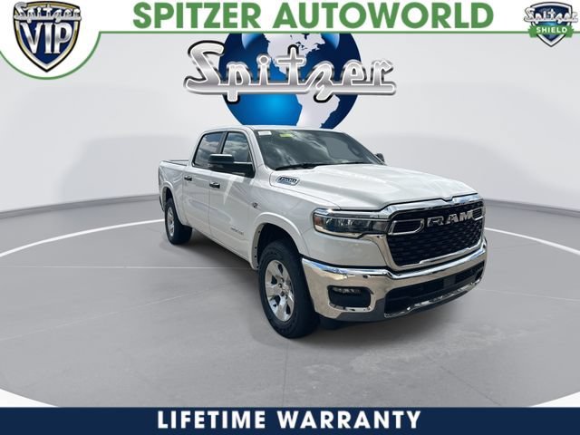 Used 2026 RAM 1500 4x4 Crew Cab image 2